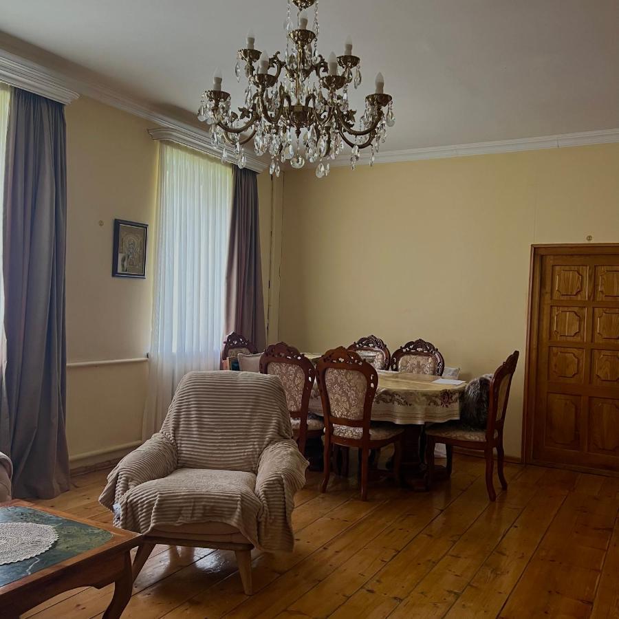 Guesthouse Kostava 72 Stepantsminda Exterior photo